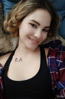 Ditta A And Venere And Diana Jam In Backstage Pics