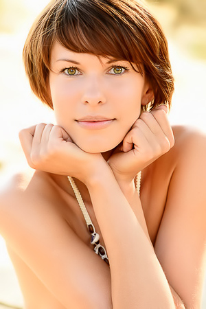 Susi R Stunningly Lovely