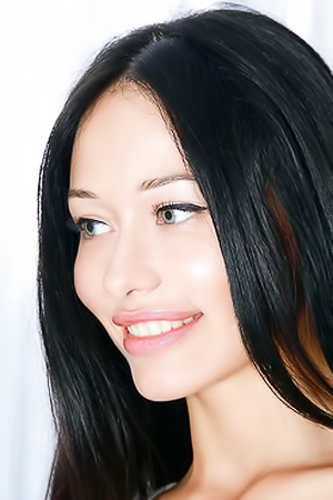 Brunette Mila M, Hot Pussy & Stockings Pics