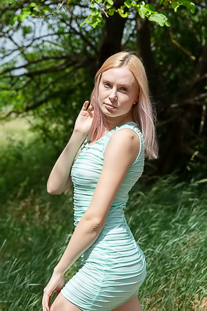 Maria Rubio Found A Nice Place