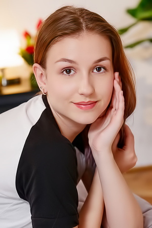 Isabele With Lovely Body At Your Leisure
