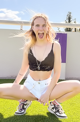 Lovely And Horny Erica Posing In Public