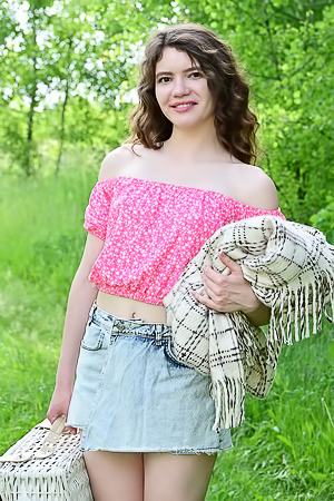 Carrie With Perky Breasts And Trickles Down Her Sexy Body