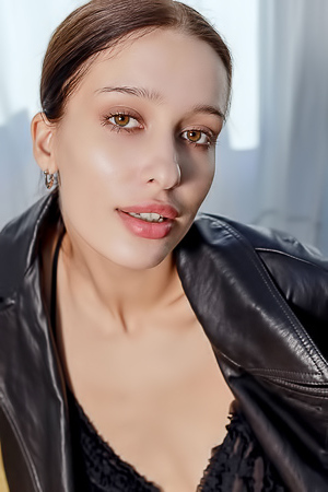 Chiara Willowy Beauty Is Even More Intriguing When She’s Naked On The Rug