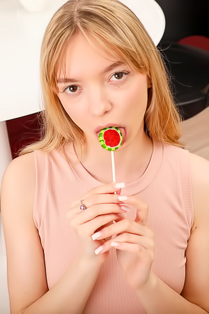 Mixy Veil Alone Masturbates With Fingers On Pink Carpet With Lollipop Hungrily
