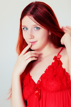 Alices Curves Bounce As She Rides Her Man Rough