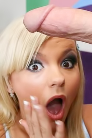 Bree Olson Alluring Submissions In Close-Up